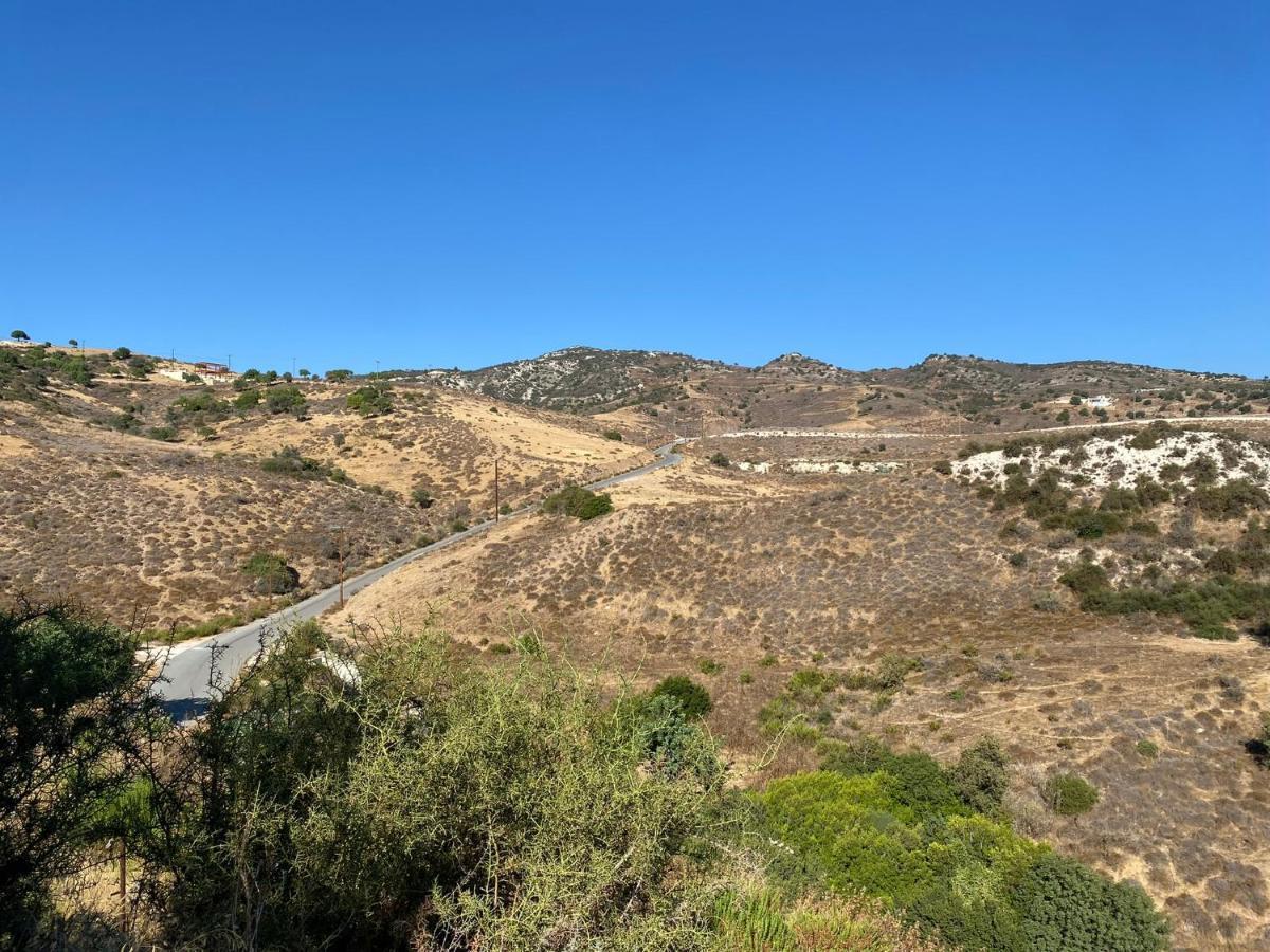 Beautiful 2 Bed Apartment In Peyia Valley, Paphos Exterior photo