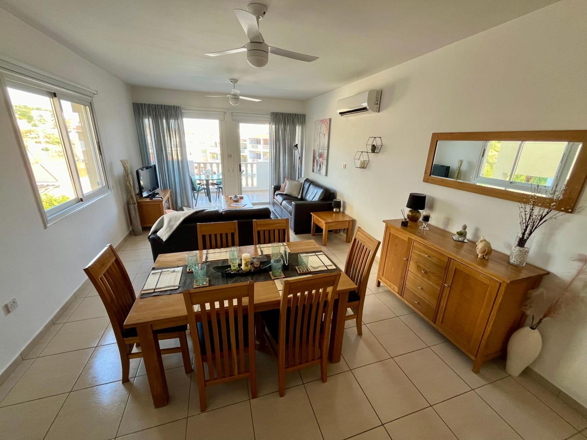 Beautiful 2 Bed Apartment In Peyia Valley, Paphos Exterior photo